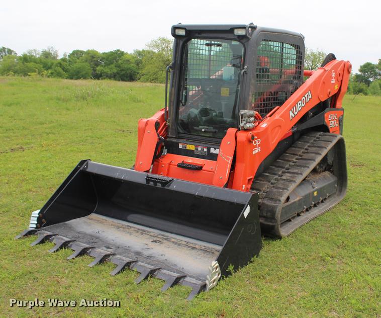 image for item L3121 2015 Kubota SVL90-2 skid steer
