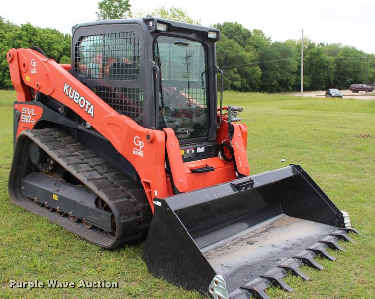 image for item L3121 2015 Kubota SVL90-2 skid steer