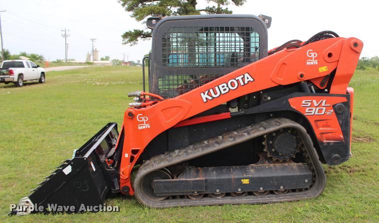 image for item L3121 2015 Kubota SVL90-2 skid steer