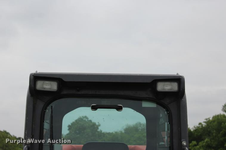 image for item L3121 2015 Kubota SVL90-2 skid steer