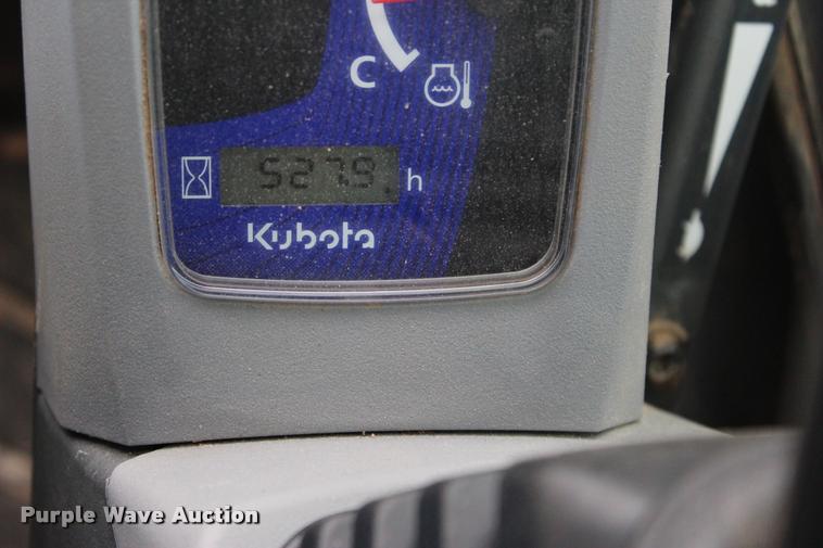 image for item L3121 2015 Kubota SVL90-2 skid steer