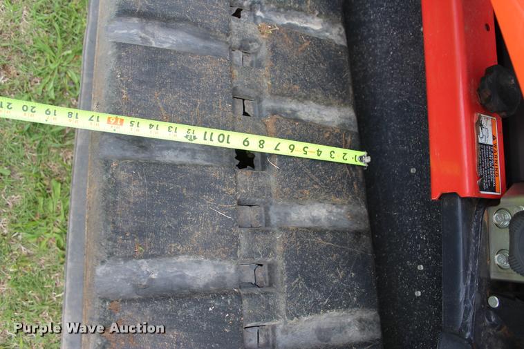 image for item L3121 2015 Kubota SVL90-2 skid steer