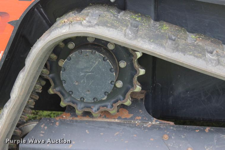 image for item L3121 2015 Kubota SVL90-2 skid steer