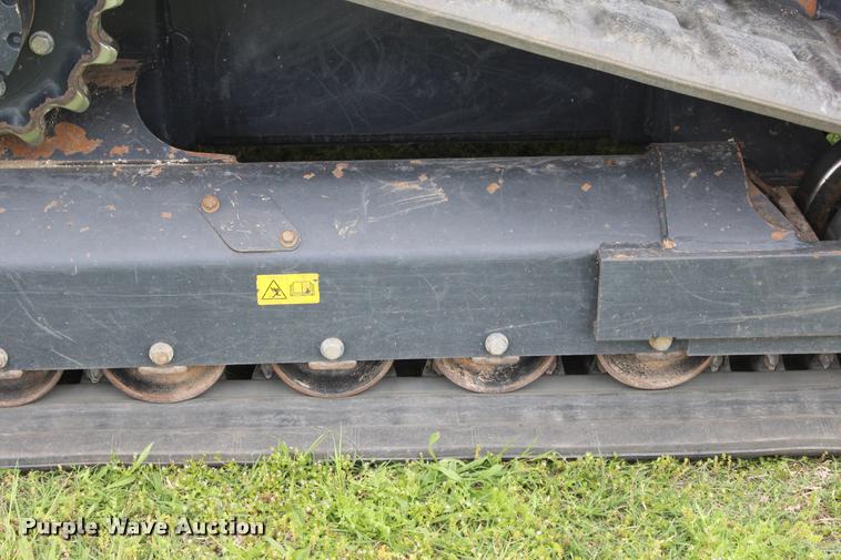 image for item L3121 2015 Kubota SVL90-2 skid steer