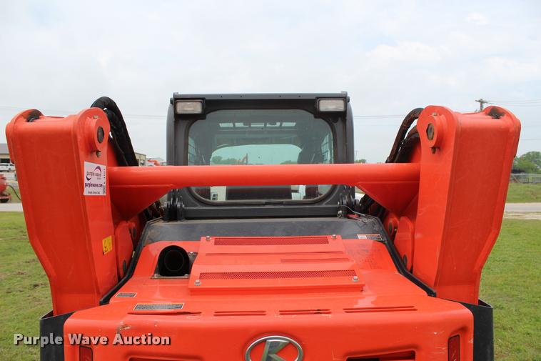 image for item L3121 2015 Kubota SVL90-2 skid steer