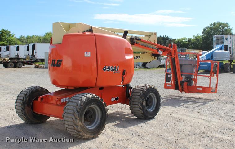 image for item L3125 2007 JLG 450AJ Series II boom lift