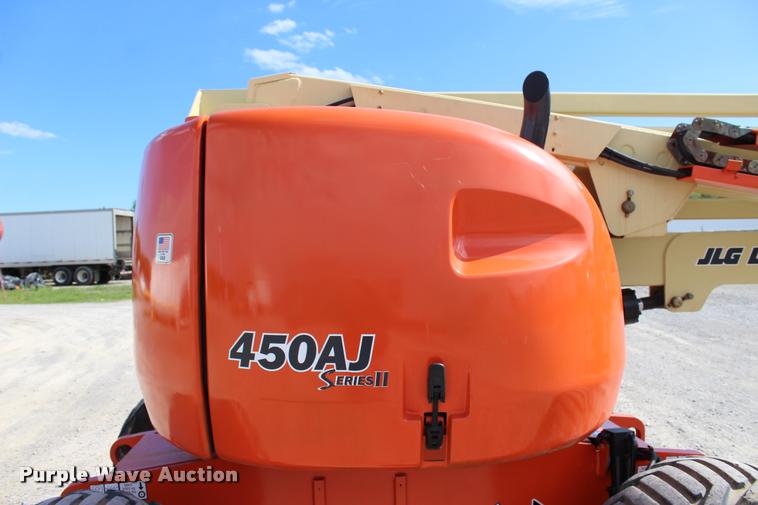 image for item L3125 2007 JLG 450AJ Series II boom lift