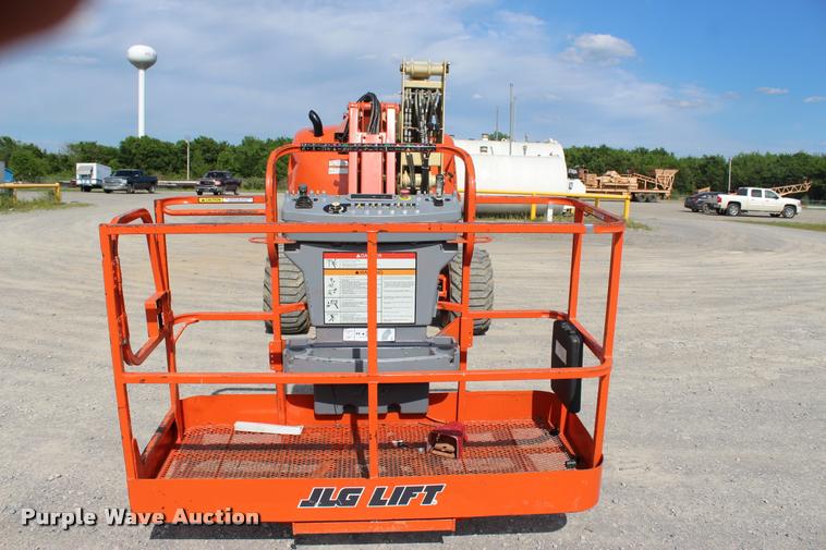 image for item L3125 2007 JLG 450AJ Series II boom lift