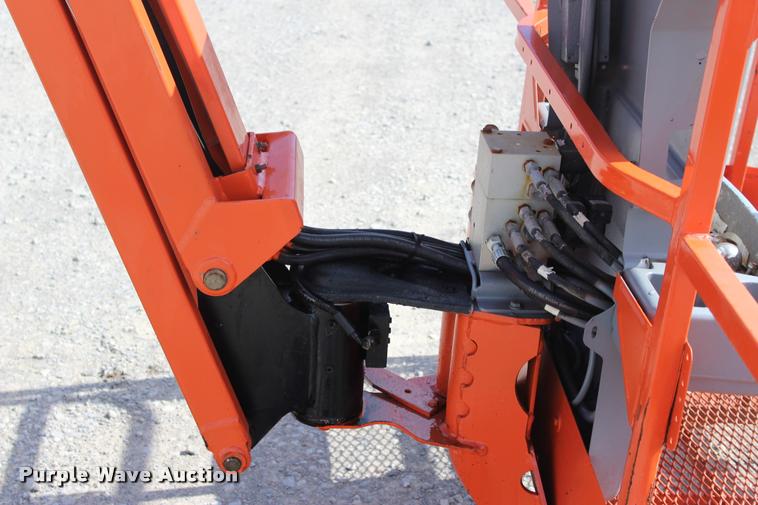image for item L3125 2007 JLG 450AJ Series II boom lift