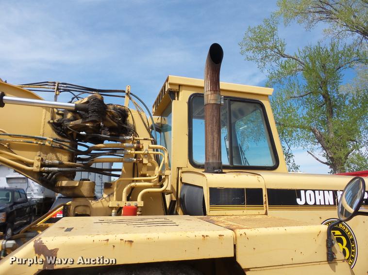 image for item L4719 1996 John Deere 762B elevating scraper