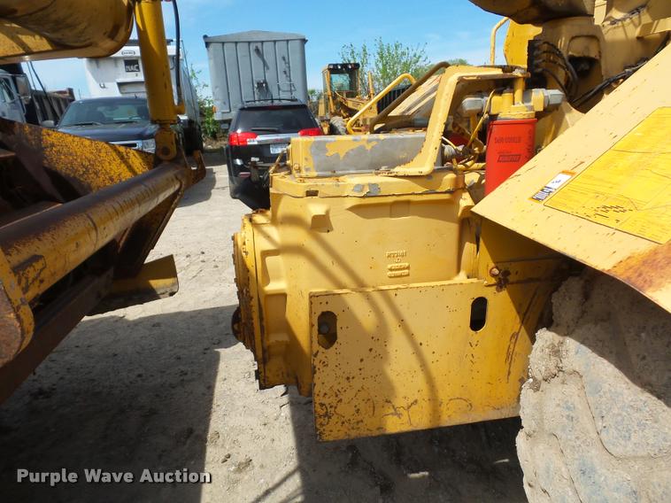 image for item L4719 1996 John Deere 762B elevating scraper