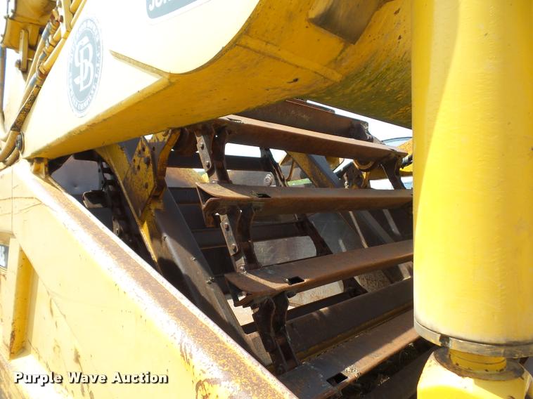 image for item L4719 1996 John Deere 762B elevating scraper