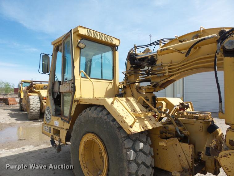 image for item L4719 1996 John Deere 762B elevating scraper