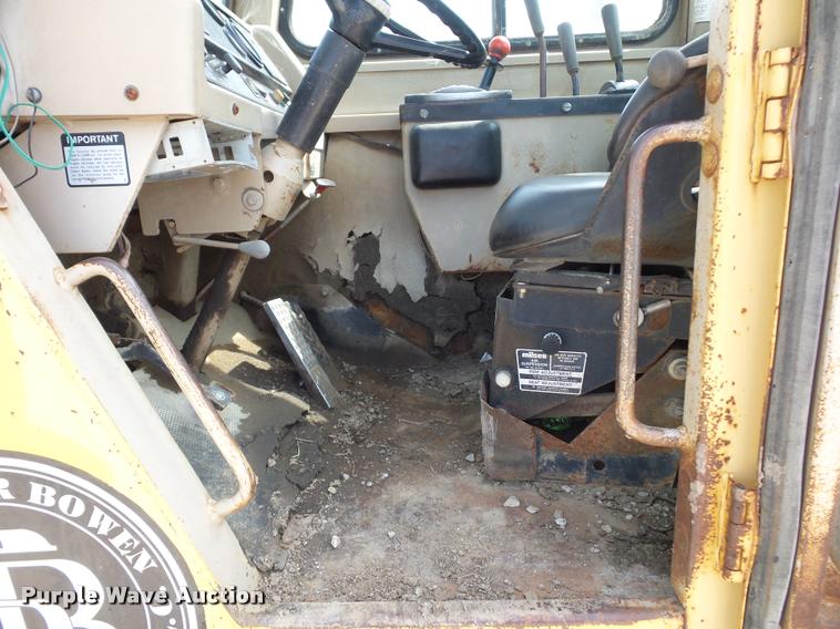 image for item L4719 1996 John Deere 762B elevating scraper