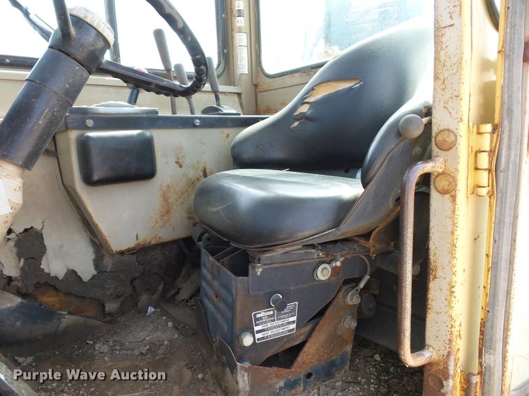 image for item L4719 1996 John Deere 762B elevating scraper