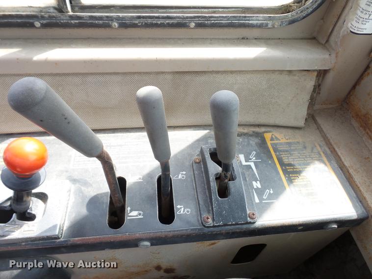 image for item L4719 1996 John Deere 762B elevating scraper