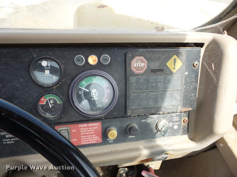 image for item L4719 1996 John Deere 762B elevating scraper