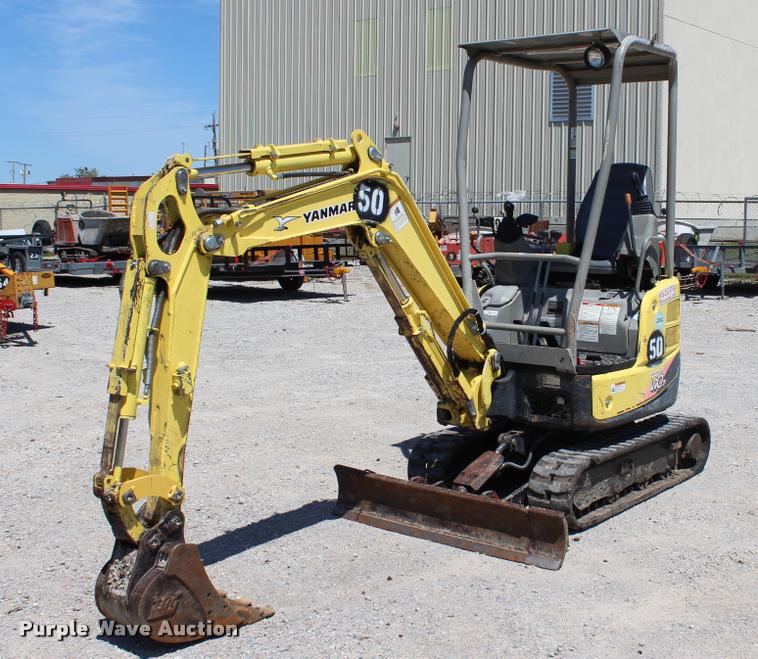 image for item L4990 2011 Yanmar VIO17 compact excavator