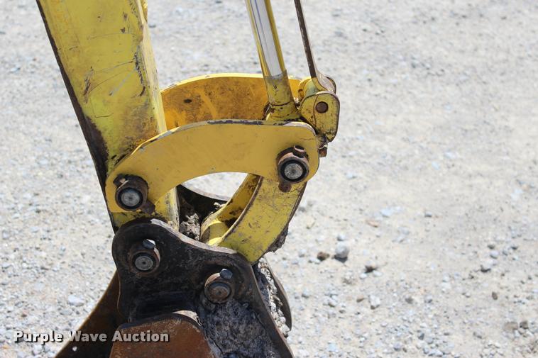 image for item L4990 2011 Yanmar VIO17 compact excavator