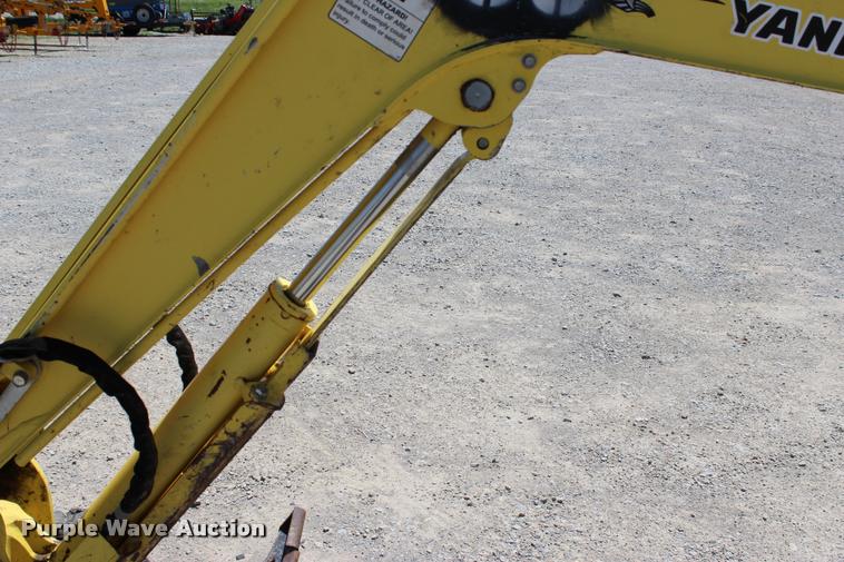 image for item L4990 2011 Yanmar VIO17 compact excavator