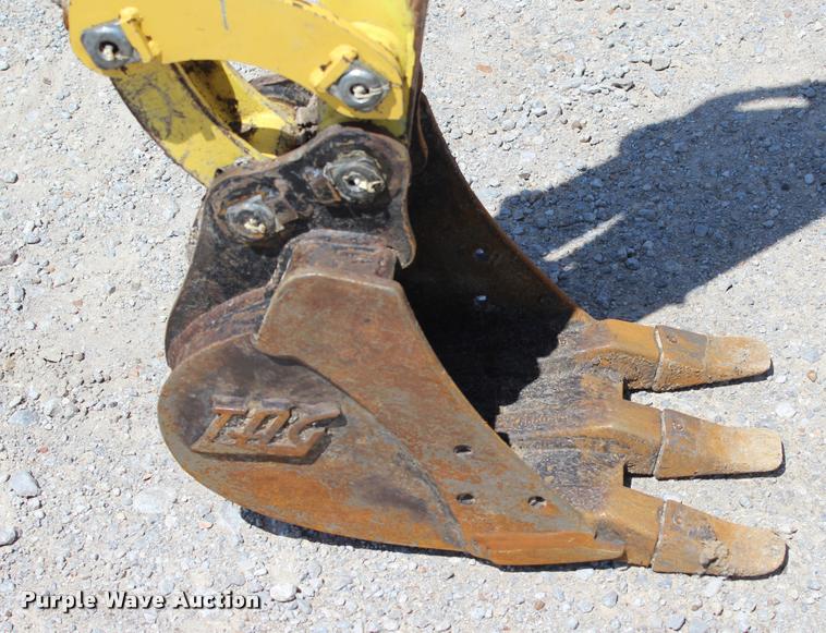 image for item L4990 2011 Yanmar VIO17 compact excavator