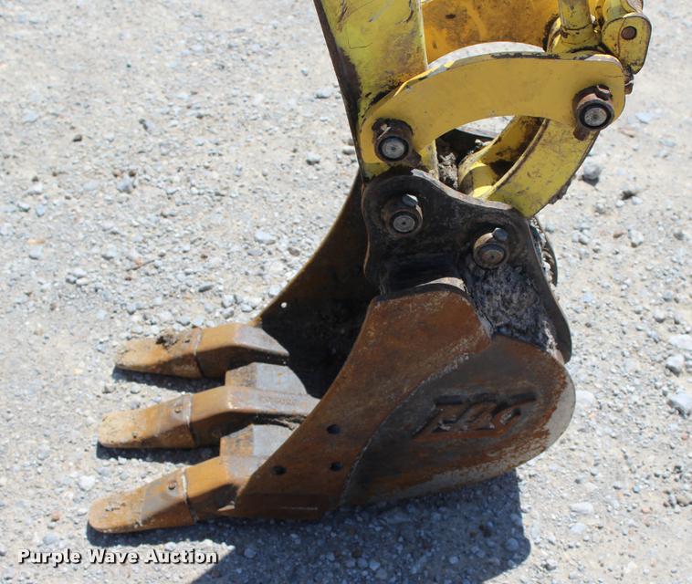 image for item L4990 2011 Yanmar VIO17 compact excavator