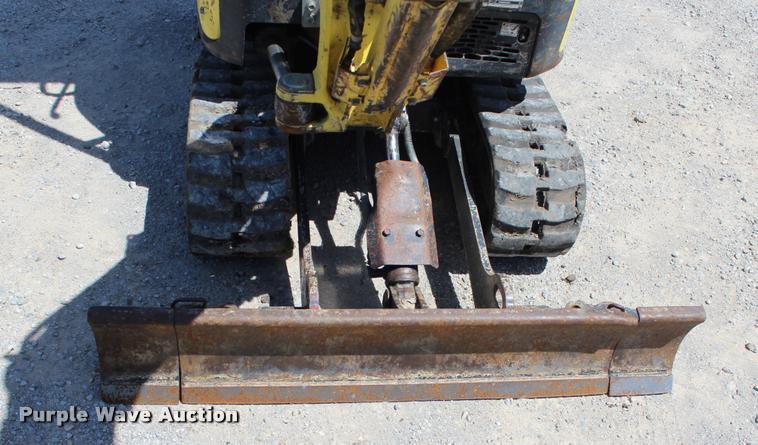 image for item L4990 2011 Yanmar VIO17 compact excavator