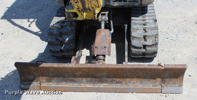 image for item L4990 2011 Yanmar VIO17 compact excavator