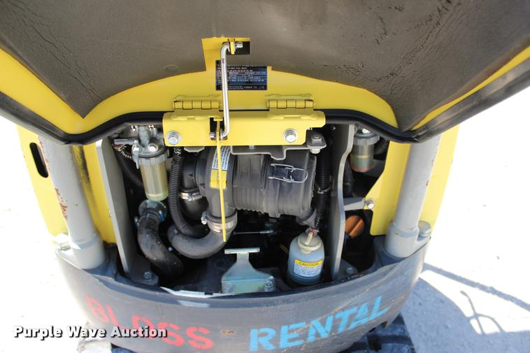 image for item L4990 2011 Yanmar VIO17 compact excavator