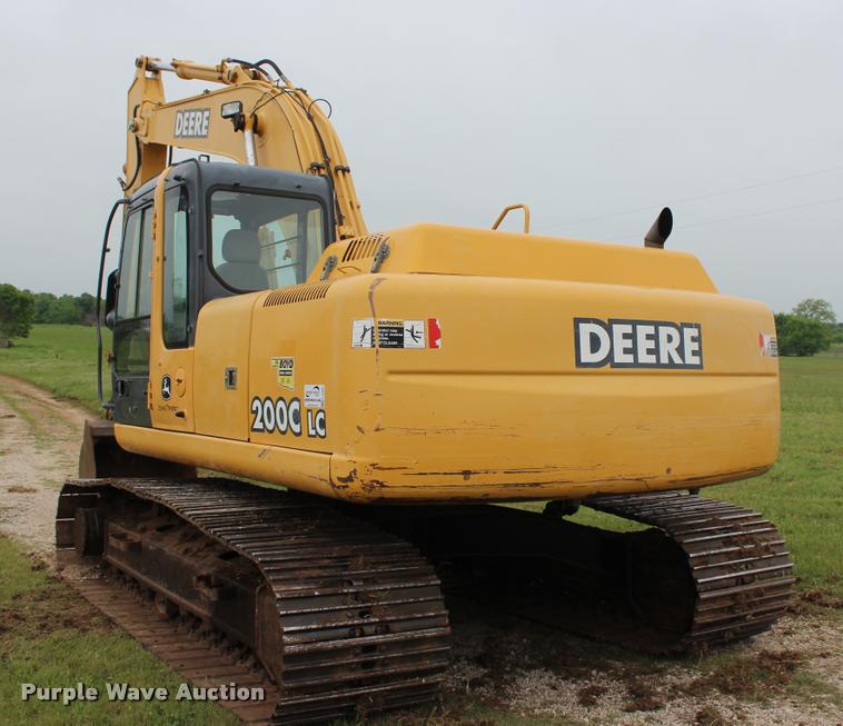 image for item L4996 2005 John Deere 200C LC excavator
