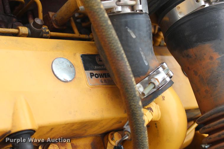 image for item L4996 2005 John Deere 200C LC excavator