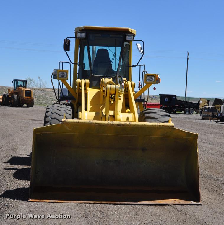 image for item L5228 1992 Komatsu WA380-1 wheel loader