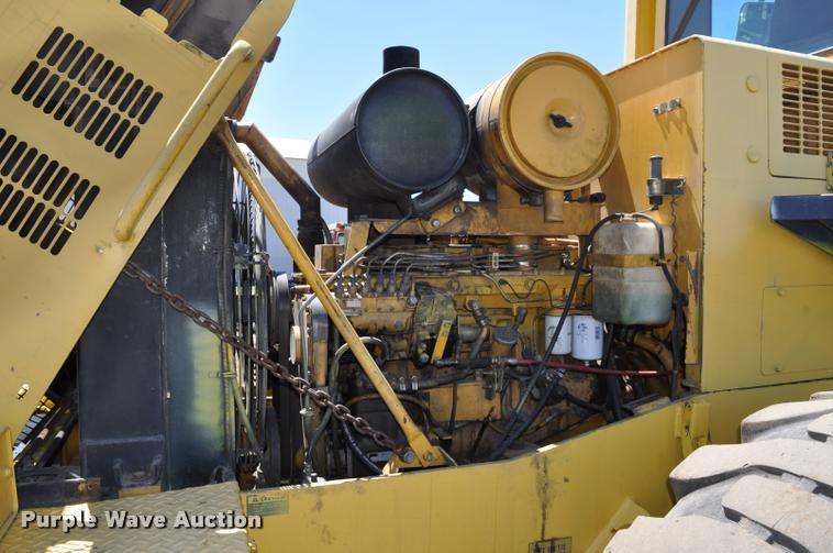 image for item L5228 1992 Komatsu WA380-1 wheel loader