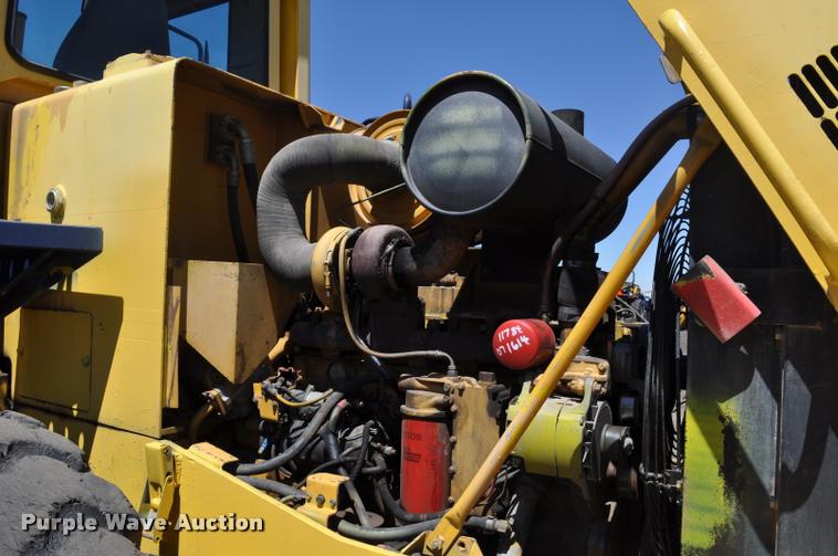 image for item L5228 1992 Komatsu WA380-1 wheel loader