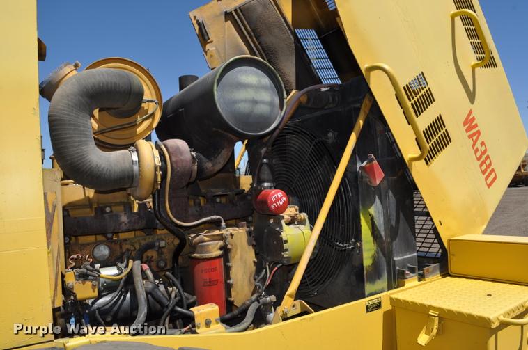 image for item L5228 1992 Komatsu WA380-1 wheel loader