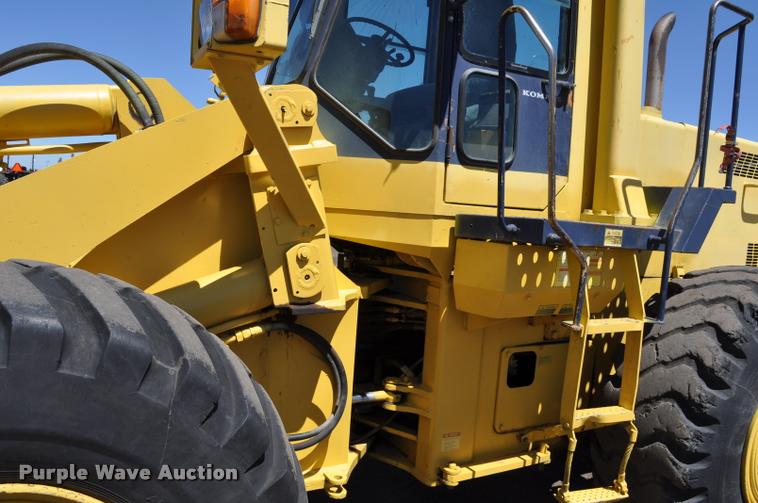 image for item L5228 1992 Komatsu WA380-1 wheel loader