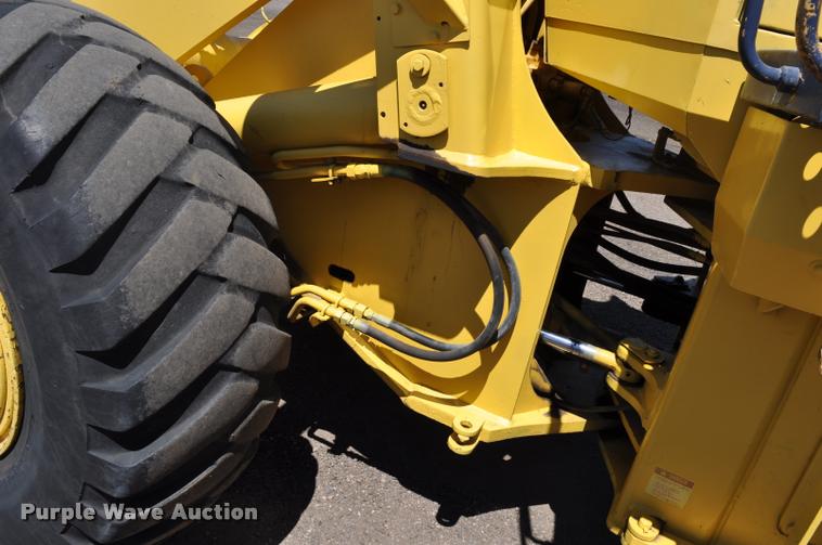 image for item L5228 1992 Komatsu WA380-1 wheel loader