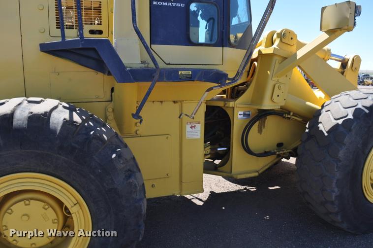image for item L5228 1992 Komatsu WA380-1 wheel loader