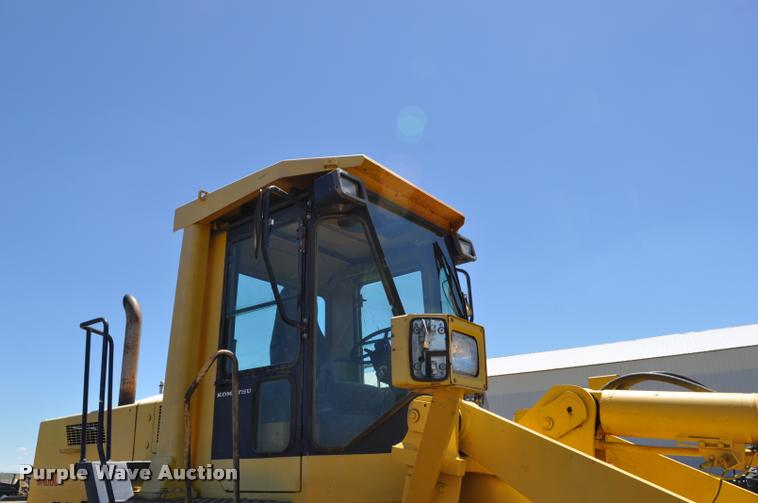 image for item L5228 1992 Komatsu WA380-1 wheel loader