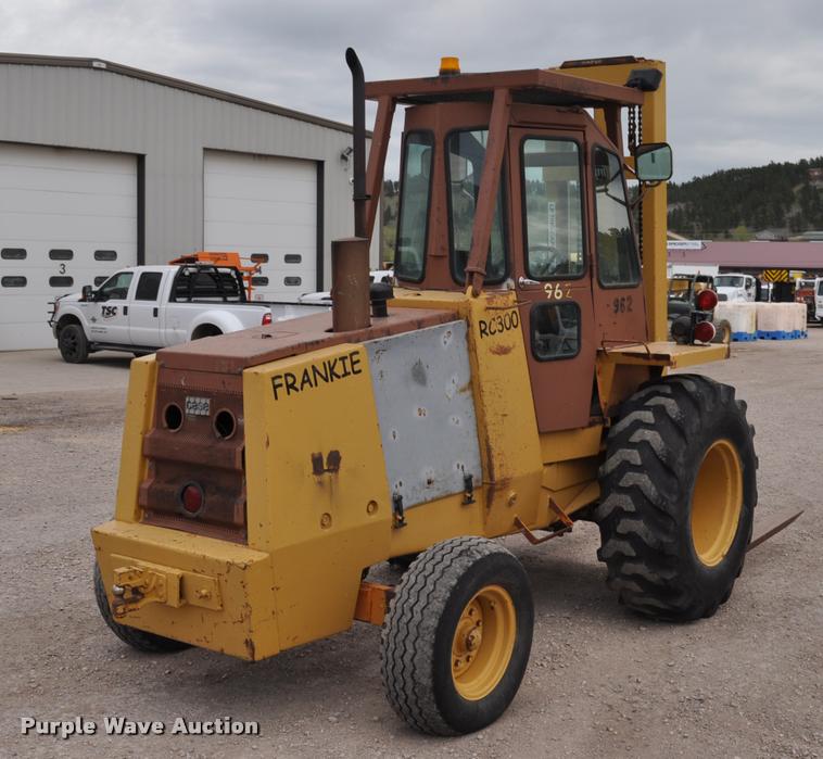 Case 586D forklift in Black Hawk, SD Item L5230 sold Purple Wave