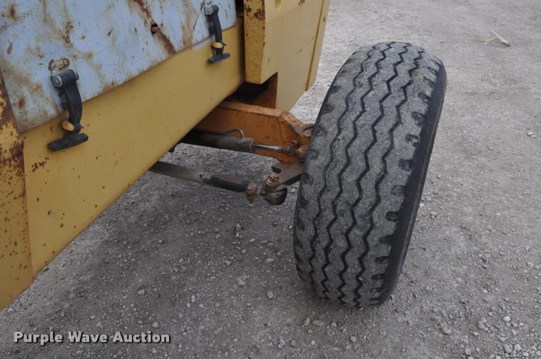 image for item L5230 Case 586D forklift