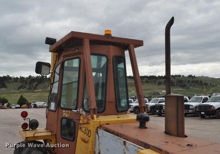 image for item L5230 Case 586D forklift