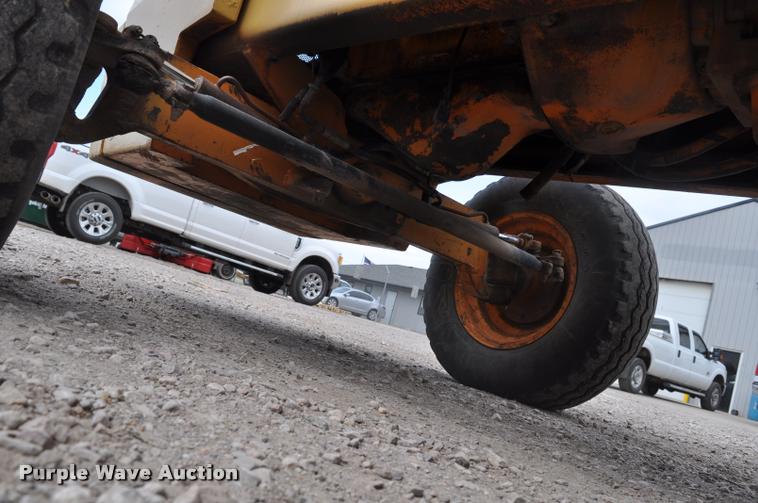 image for item L5230 Case 586D forklift