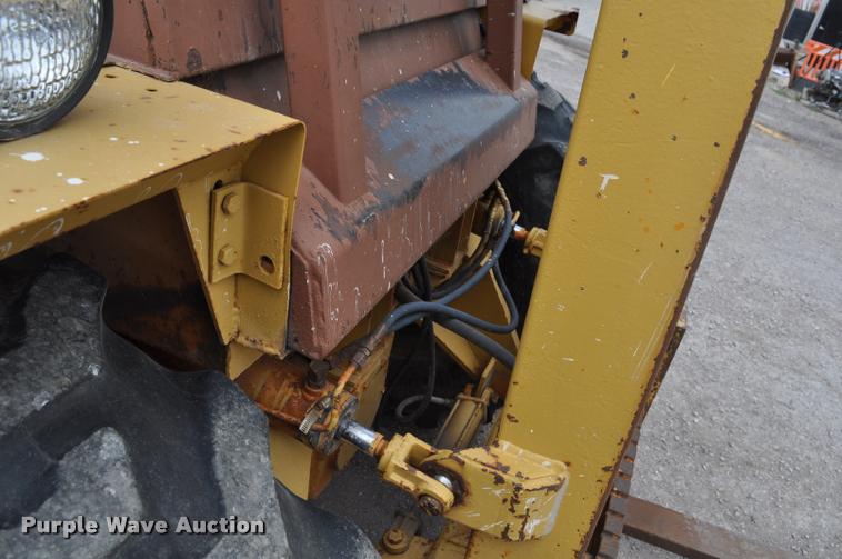 image for item L5230 Case 586D forklift