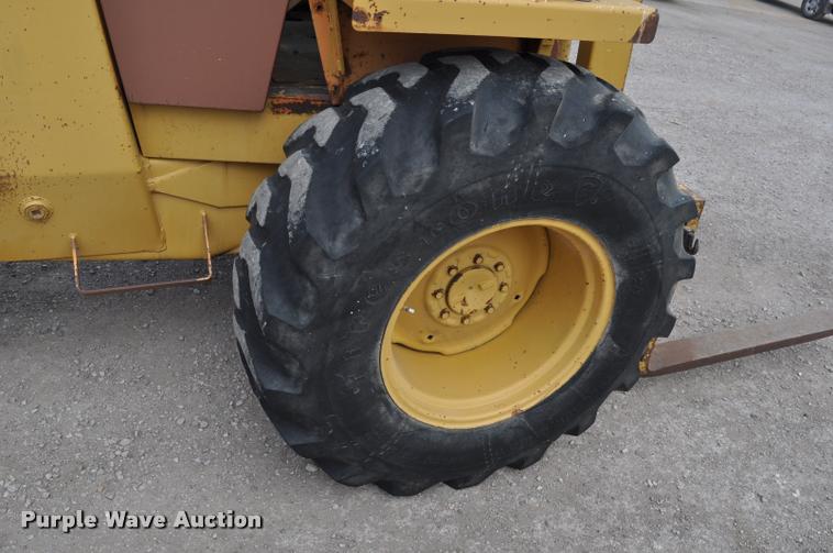 image for item L5230 Case 586D forklift