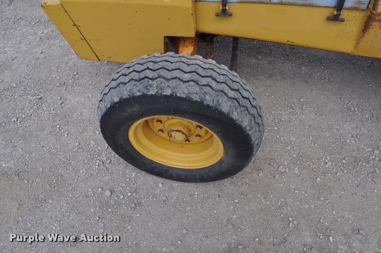 image for item L5230 Case 586D forklift