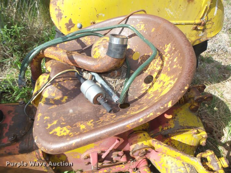 image for item AU9560 Ford 8N tractor