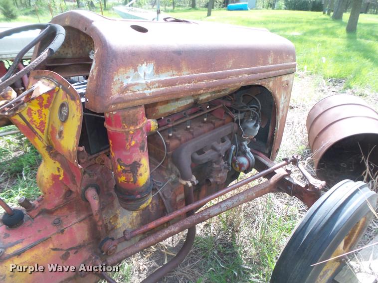 image for item AU9560 Ford 8N tractor