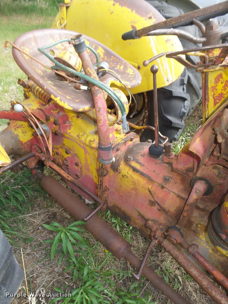 image for item AU9560 Ford 8N tractor