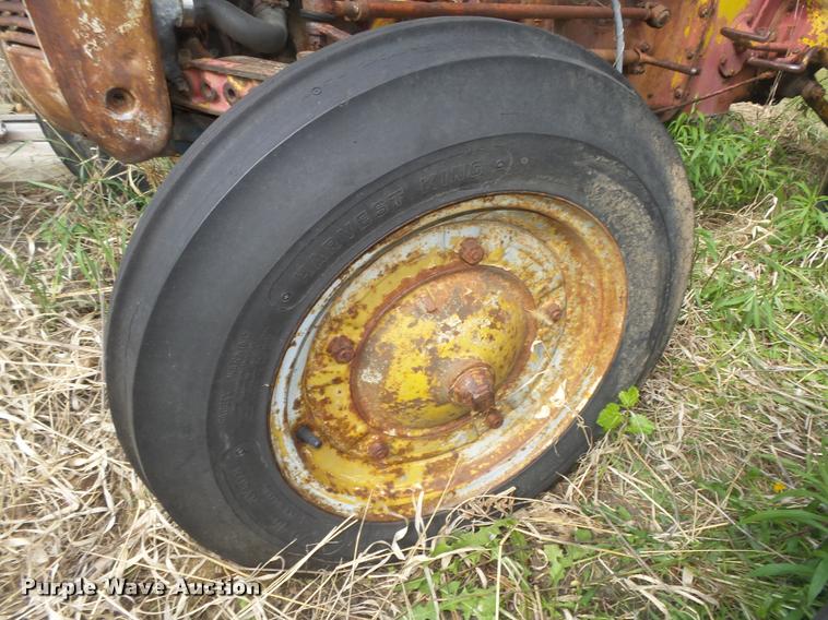 image for item AU9560 Ford 8N tractor